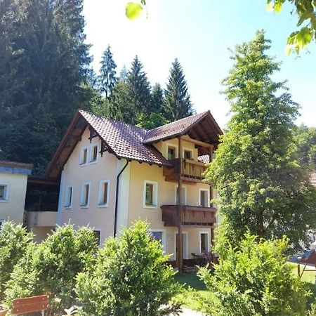Gasthof Restaurant Jamas Hotel Pottenstein Exterior foto